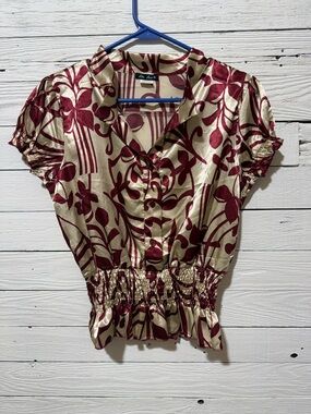 Ruched Waist Short Sleeve Blouse in Cream and Burgundy